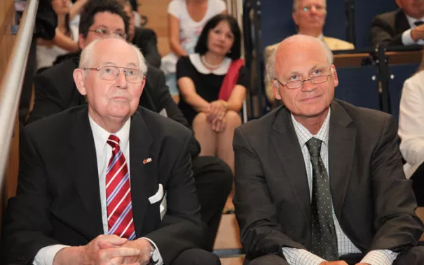 15-jahrfeier-an-der-hochschule-bonn-rhein-sieg_13.jpg (DE)