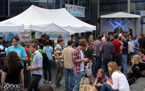 15-jahrfeier-an-der-hochschule-bonn-rhein-sieg_18.jpg (DE)