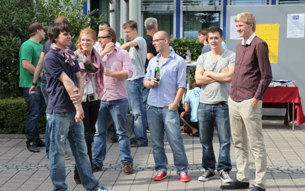 15-jahrfeier-an-der-hochschule-bonn-rhein-sieg_3.jpg (DE)