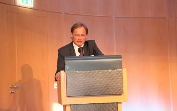 15-jahrfeier-an-der-hochschule-bonn-rhein-sieg_4.jpg (DE)