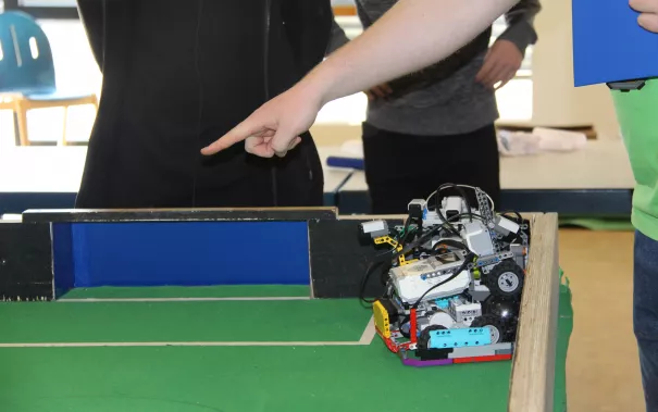 20190224_fbinf_robocupjunior_mlh061_0.jpg