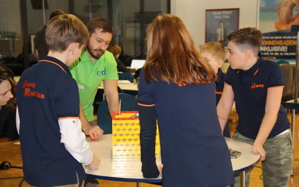 20190224_fbinf_robocupjunior_mlh070_0.jpg