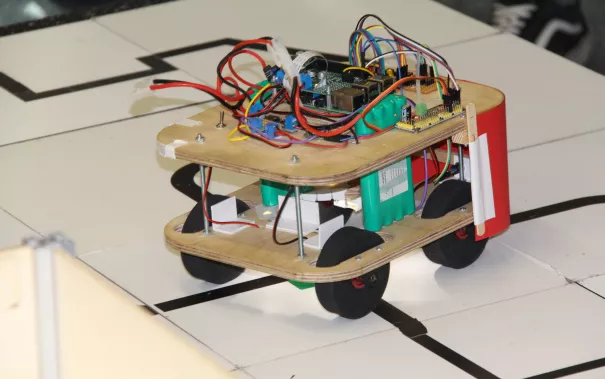 20190224_fbinf_robocupjunior_mlh093_0.jpg