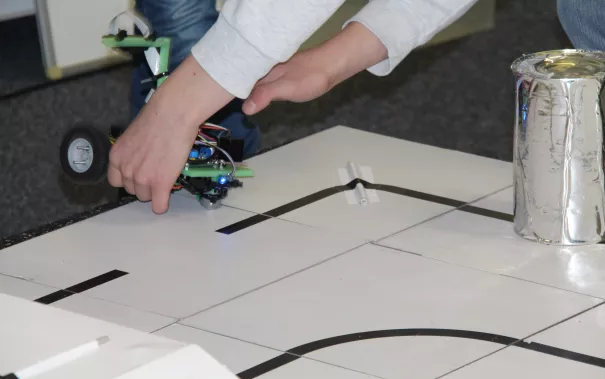 20190224_fbinf_robocupjunior_mlh110.jpg