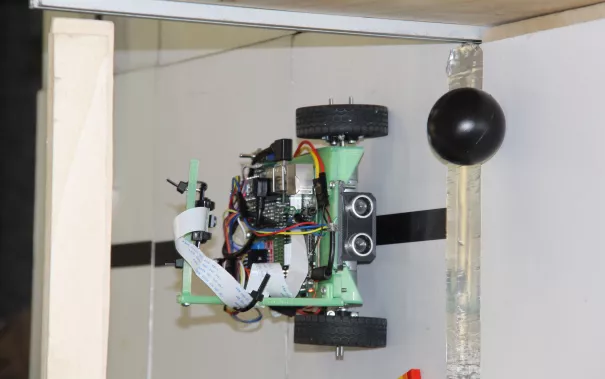 20190224_fbinf_robocupjunior_mlh116.jpg