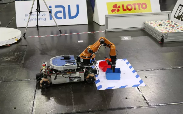 20190504-05_fbinf_b-it-bots_germanopen_robocup_magedeburg_deebul_nair_img_113.jpg