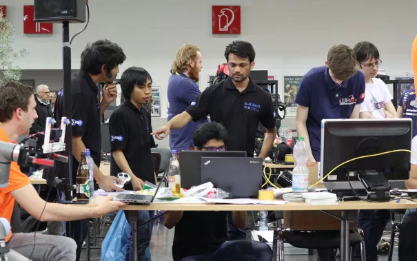 20190504-05_fbinf_b-it-bots_germanopen_robocup_magedeburg_deebul_nair_img_158.jpg