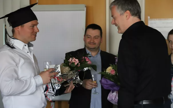 20220504_gi_sven_seele_promotion_miriam-luedtkehandjery32.jpg