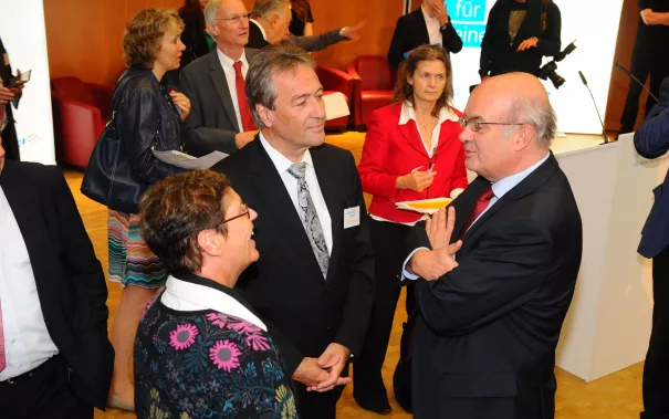 20_jahre_h-brs_festakt_audimax_20150619_foto_c._adolph_007.jpg(DE)