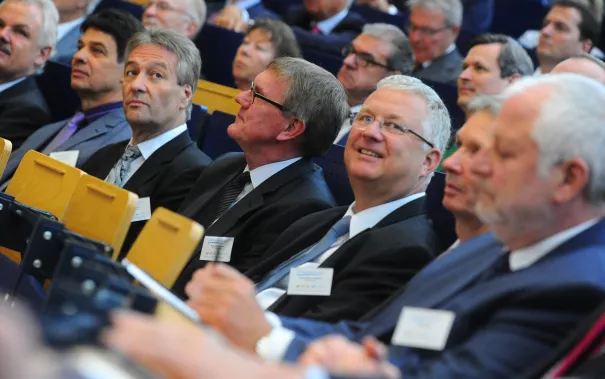 20_jahre_h-brs_festakt_audimax_20150619_foto_c._adolph_047.jpg(DE)