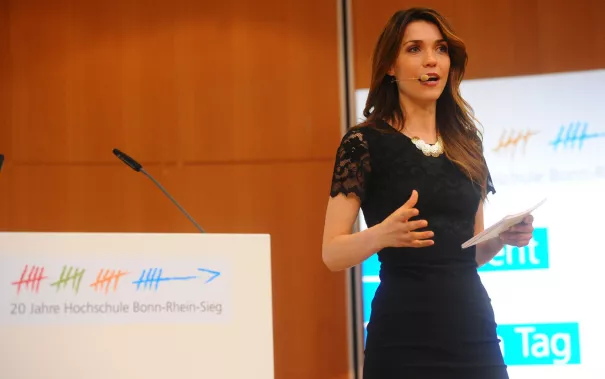 20_jahre_h-brs_festakt_audimax_20150619_foto_c._adolph_049.jpg(DE)