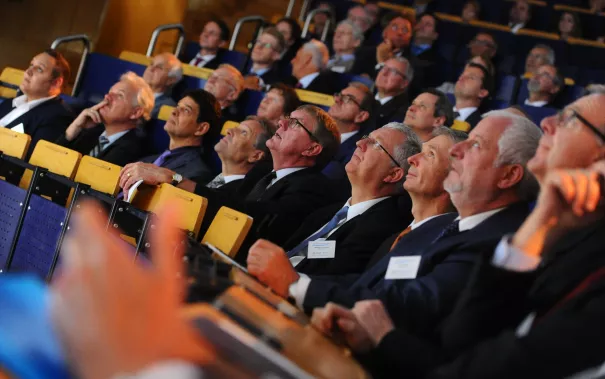 20_jahre_h-brs_festakt_audimax_20150619_foto_c._adolph_051.jpg(DE)