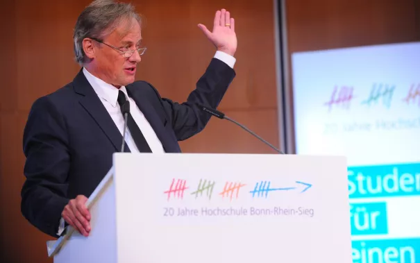 20_jahre_h-brs_festakt_audimax_20150619_foto_c._adolph_106.jpg(DE)