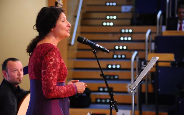 20_jahre_h-brs_festakt_audimax_20150619_foto_c._adolph_116.jpg(DE)