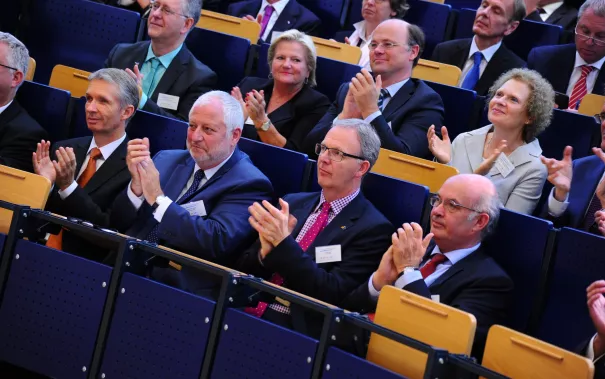 20_jahre_h-brs_festakt_audimax_20150619_foto_c._adolph_121.jpg(DE)