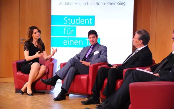 20_jahre_h-brs_festakt_audimax_20150619_foto_c._adolph_135.jpg(DE)