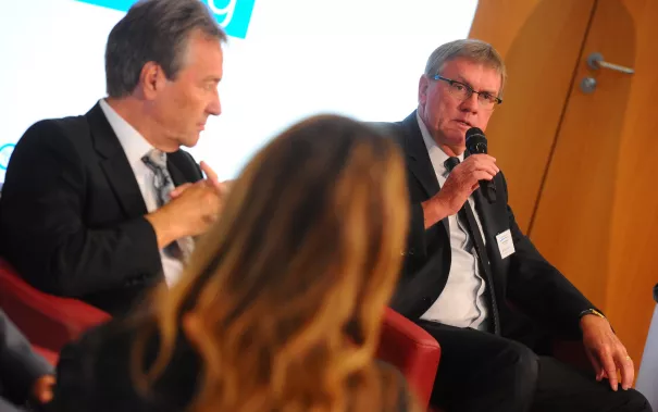 20_jahre_h-brs_festakt_audimax_20150619_foto_c._adolph_146.jpg(DE)