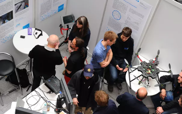 20_jahre_h-brs_umtrunk_forschungssschau_20150619_foto_c._adolph_013.jpg(DE)