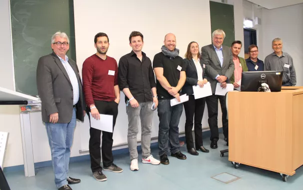 33d_alumni-tag-2016_ertugrul_tj-karriereplanung_alumni_mit_professoren.jpg (DE)