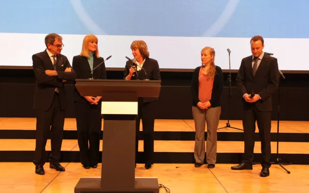 absolventenfeier_2014_web_foto_e._tritschler_25.jpg (DE)