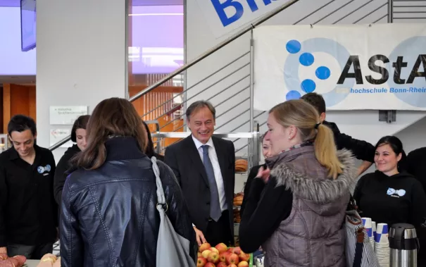 eroeffnung_akademisches_jahr_09-2014_foto_j._kuestenmacher_029.jpg (DE)