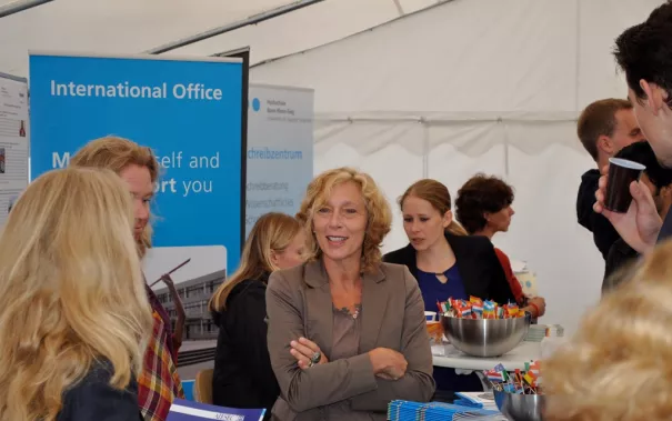 eroeffnung_akademisches_jahr_09-2014_foto_j._kuestenmacher_099.jpg (DE)