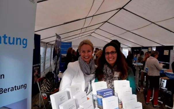 eroeffnung_akademisches_jahr_09-2014_foto_j._kuestenmacher_114.jpg (DE)