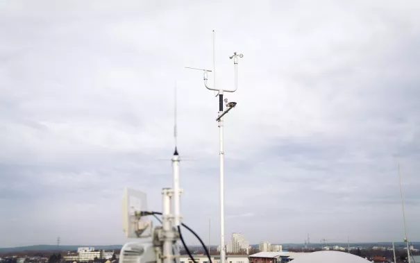 Energy meteorological installation on the roof of the university (DE)