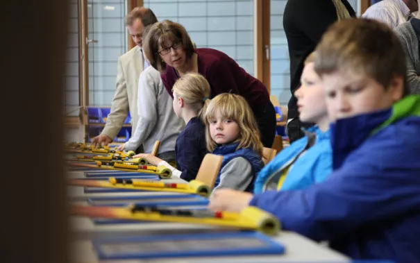 kinderuni-lego-mai-2014_11.jpg (DE)