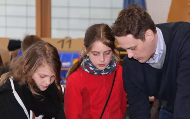 kinderuni-lego-mai-2014_16.jpg (DE)