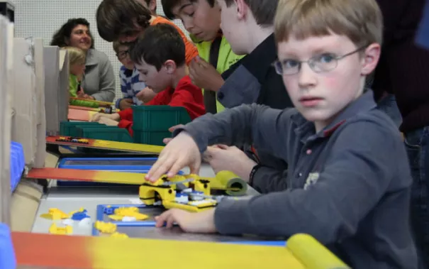 kinderuni-lego-mai-2014_25.jpg (DE)