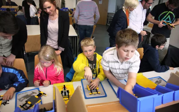 kinderuni-lego-mai-2014_32.jpg (DE)