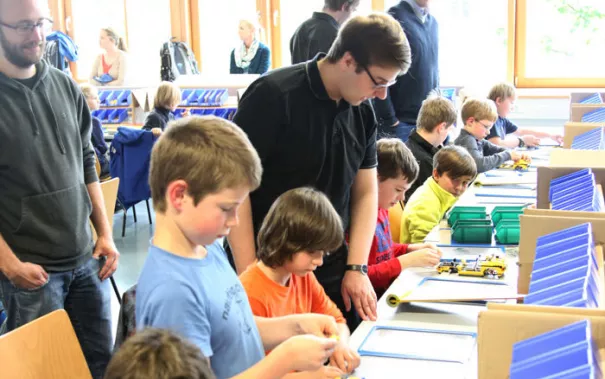 kinderuni-lego-mai-2014_35.jpg (DE)