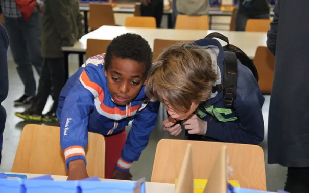 kinderuni-lego-mai-2014_6.jpg (DE)