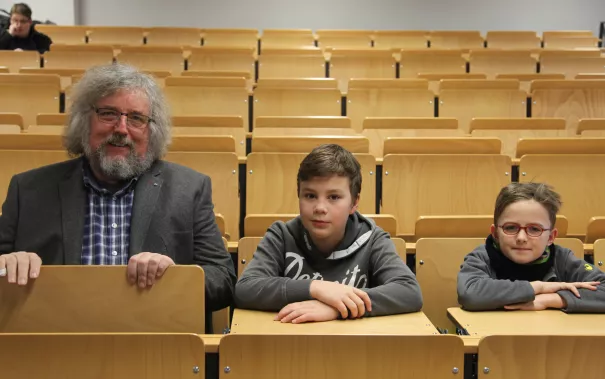 kinderuni_licht_norbert_jung_sta_20170126_foto_j._kuestenmacher_09.jpg (DE)