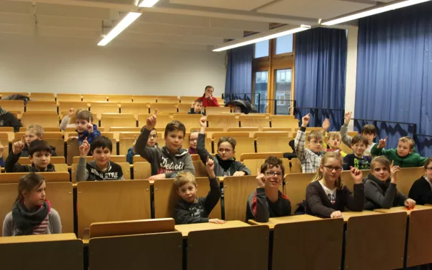 kinderuni_licht_norbert_jung_sta_20170126_foto_j._kuestenmacher_28.jpg (DE)