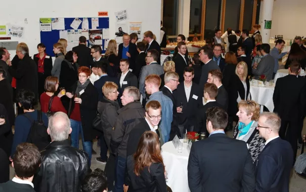 stipendienfeier_2014_foto_schallenberghsb14017.jpg (DE)