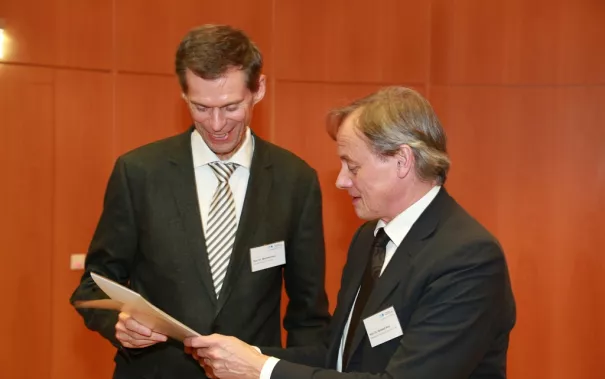 stipendienfeier_2014_foto_schallenberghsb14066.jpg (DE)