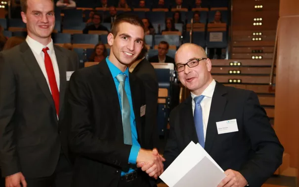 stipendienfeier_2014_foto_schallenberghsb14149.jpg (DE)