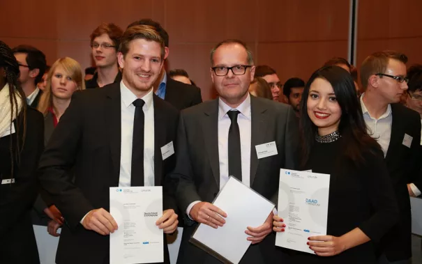 stipendienfeier_2014_foto_schallenberghsb14197.jpg (DE)