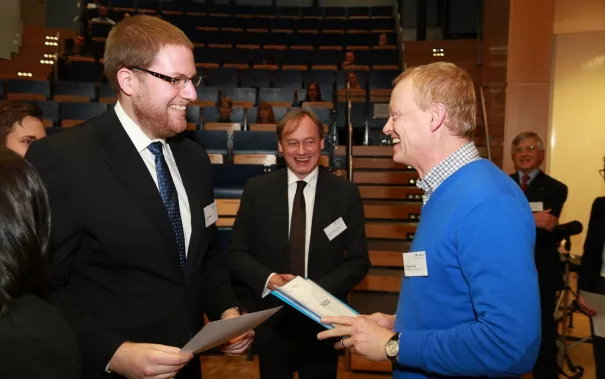 stipendienfeier_2014_foto_schallenberghsb14210.jpg (DE)