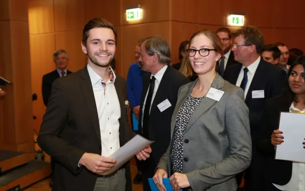 stipendienfeier_2014_foto_schallenberghsb14216.jpg (DE)