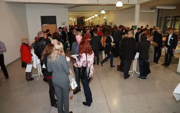 stipendienfeier_2014_foto_schallenberghsb14250.jpg (DE)