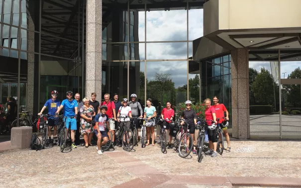 tour_de_csr_-_gruppenfoto_barmer_0.jpg (DE)