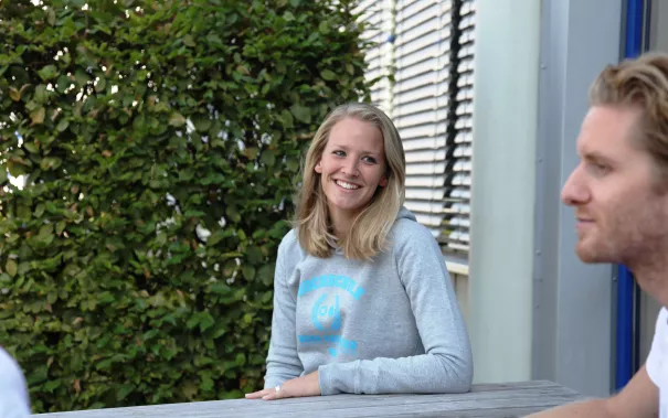 shooting_merchandise_studierende_gina_david_alex_fbwiwi_sta_20160922_foto_j._kuestenmacher_16.jpg (DE)