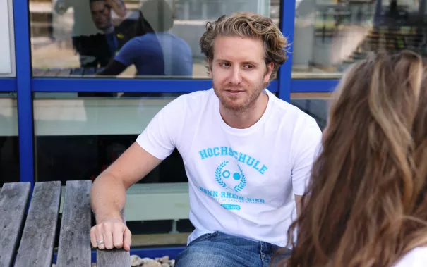 shooting_merchandise_studierende_gina_david_alex_fbwiwi_sta_20160922_foto_j._kuestenmacher_17.jpg (DE)