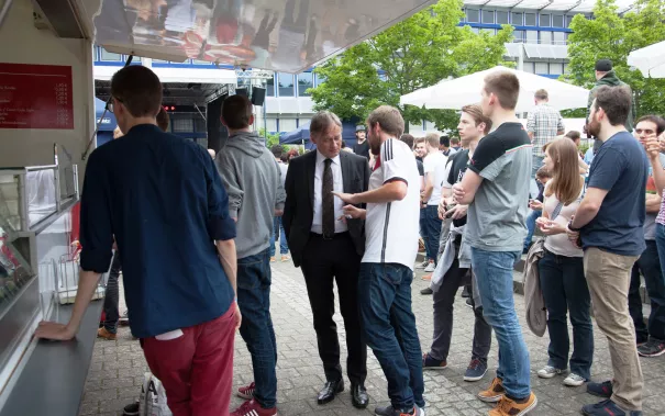 sommerfest-2016_300dpi_fotos_eva_tritschler-1323.jpg (DE)