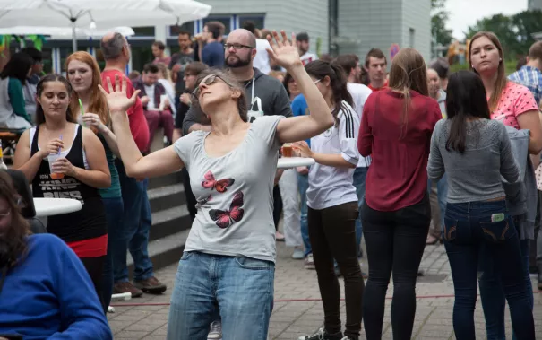 sommerfest-2016_300dpi_fotos_eva_tritschler-1324.jpg (DE)