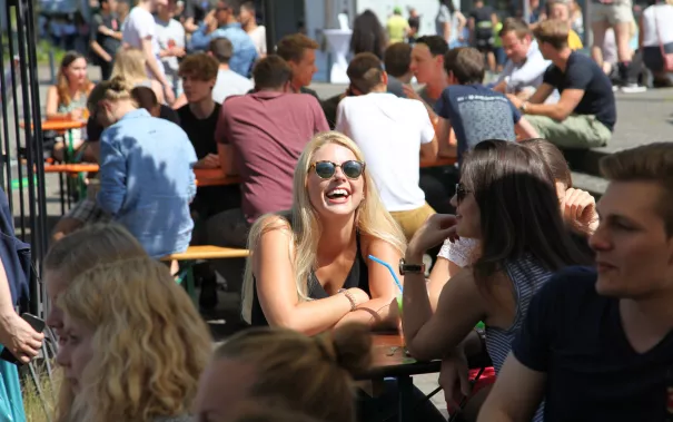 sommerfest_h-brs_sta_20170614_foto_j._kuestenmacher_101.jpg (DE)
