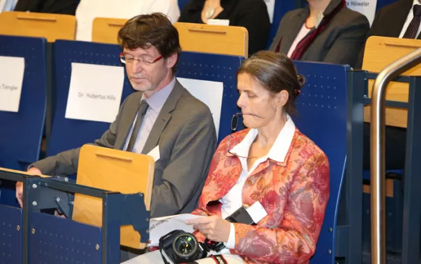 stipendienfeier-2013-page1_12.jpg (DE)